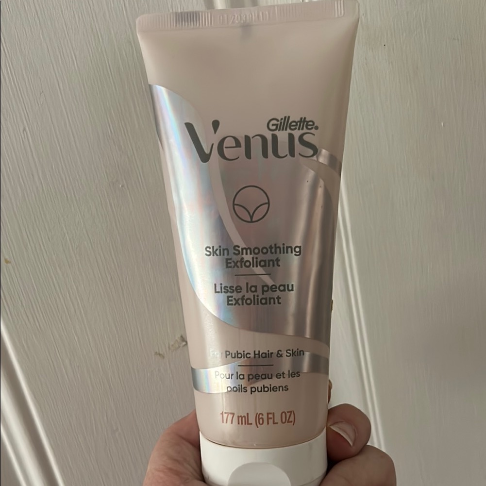 Gillette Venus Skin Smoothing Exfoliant